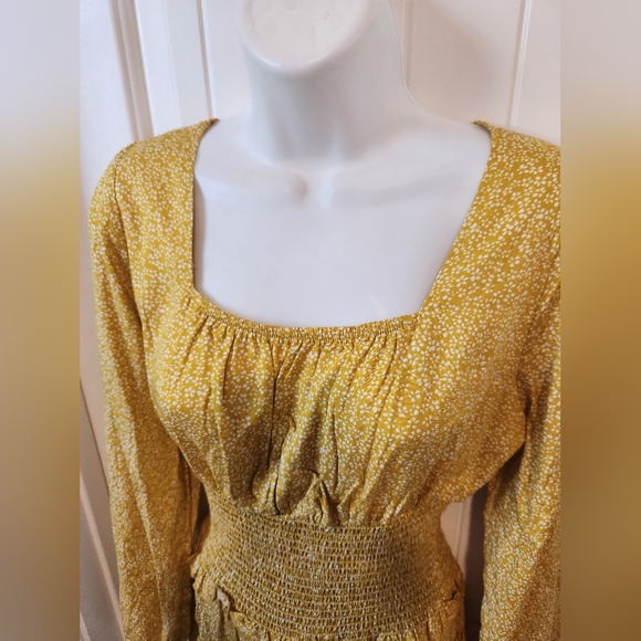 R.Vivimos Autumn Long Bell Sleeve Scoop Neck Smock Polka-dot Tiered Dress NWT - Picture 5 of 7